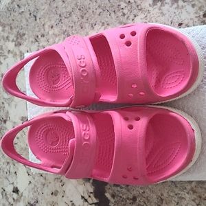 Girls Crocs sandals in pink, size 2